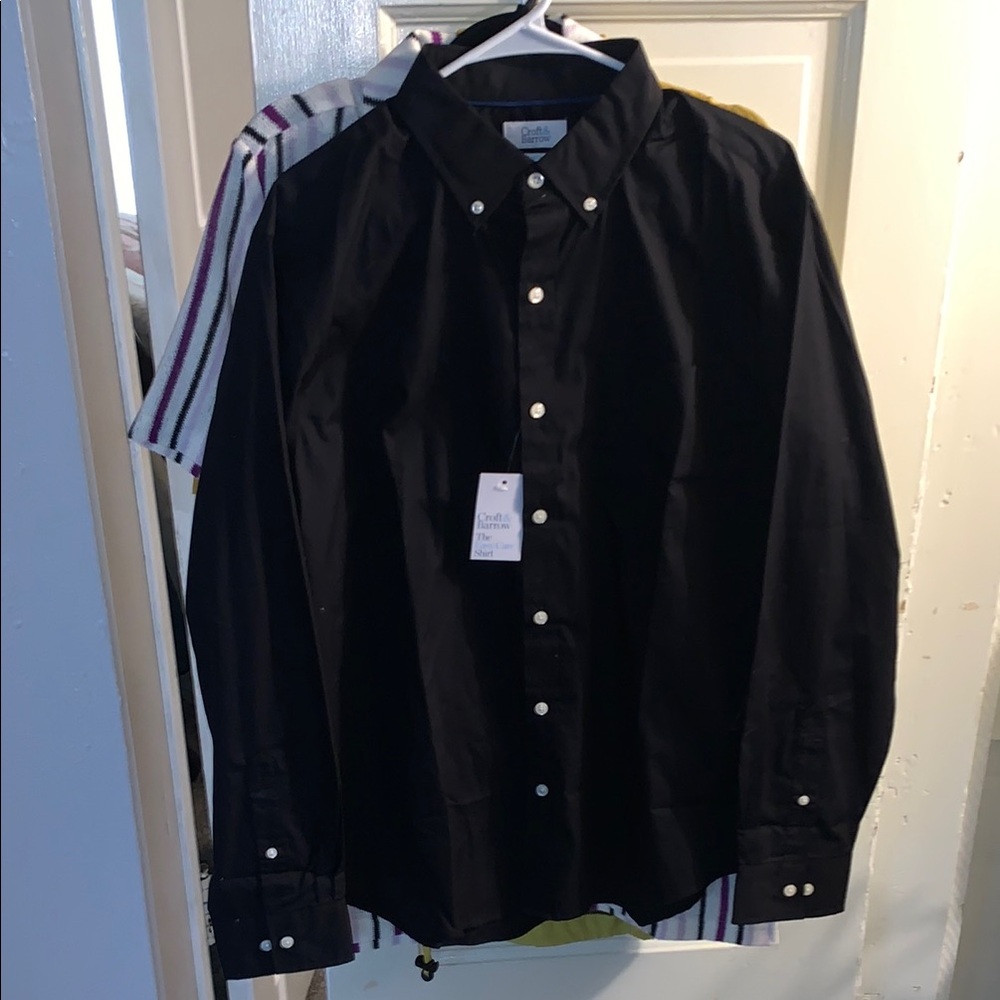 Croft and Barrow Black Button-Up Shirt
